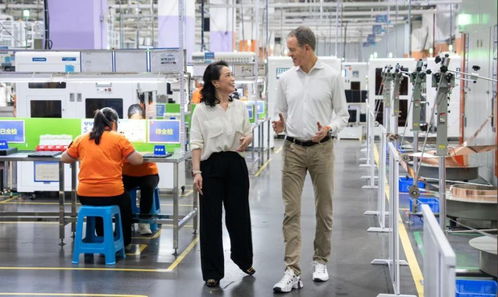 蘋果COO走訪深莞智造工廠 沒有中國果鏈，就沒有蘋果的成功